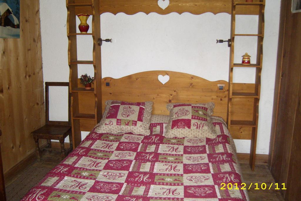 Chalet "Sous L'Saix" Morzine Habitación foto