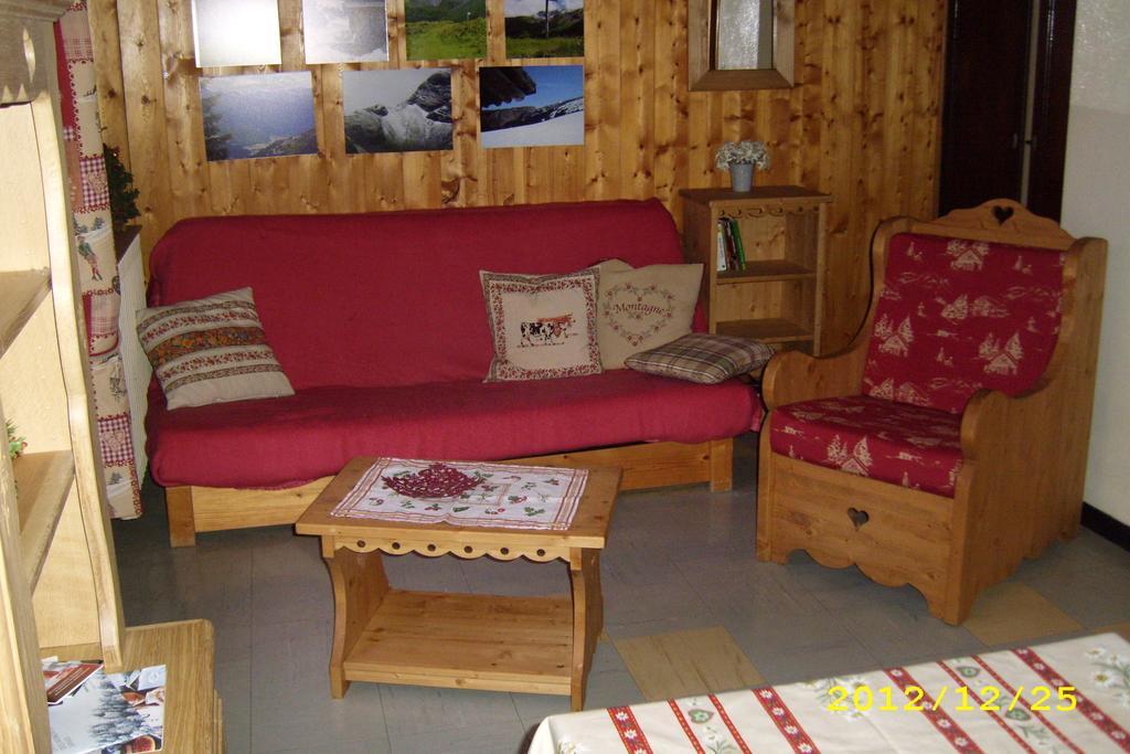 Chalet "Sous L'Saix" Morzine Habitación foto